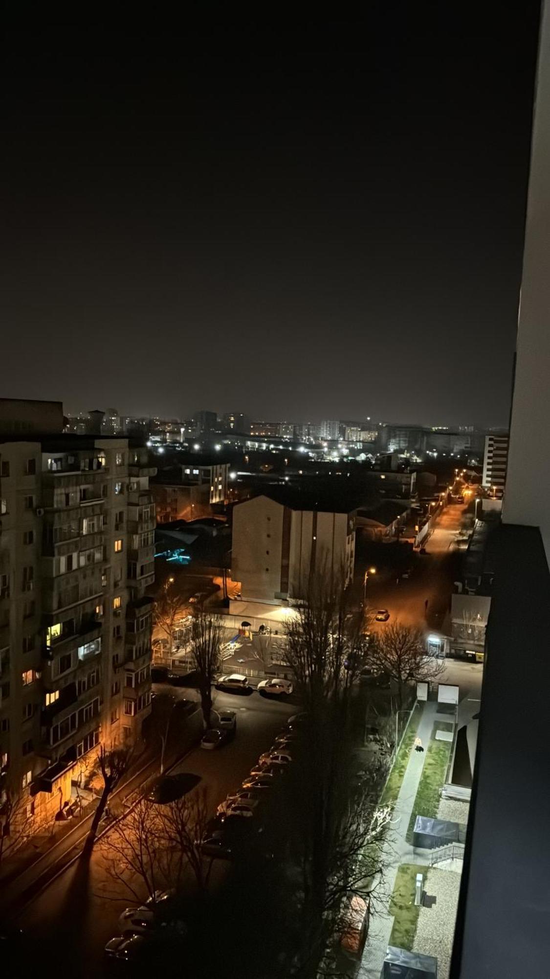 The Moon View Apartment Букурещ Екстериор снимка