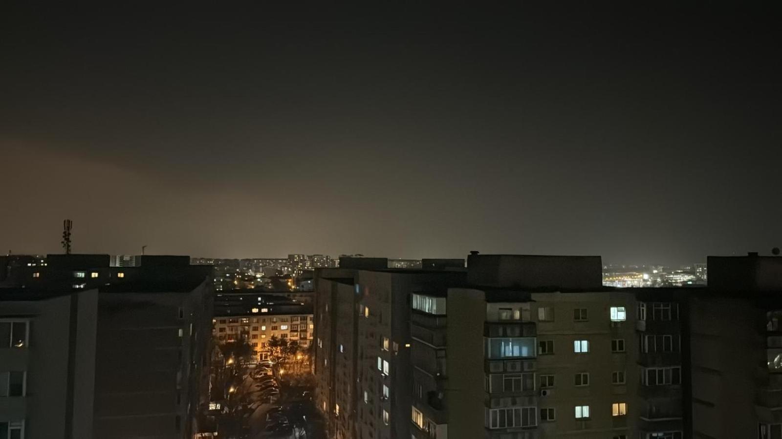 The Moon View Apartment Букурещ Екстериор снимка